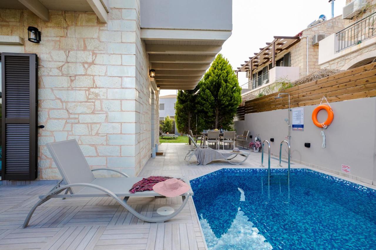 Villa Sirocos Stalos Ngoại thất bức ảnh