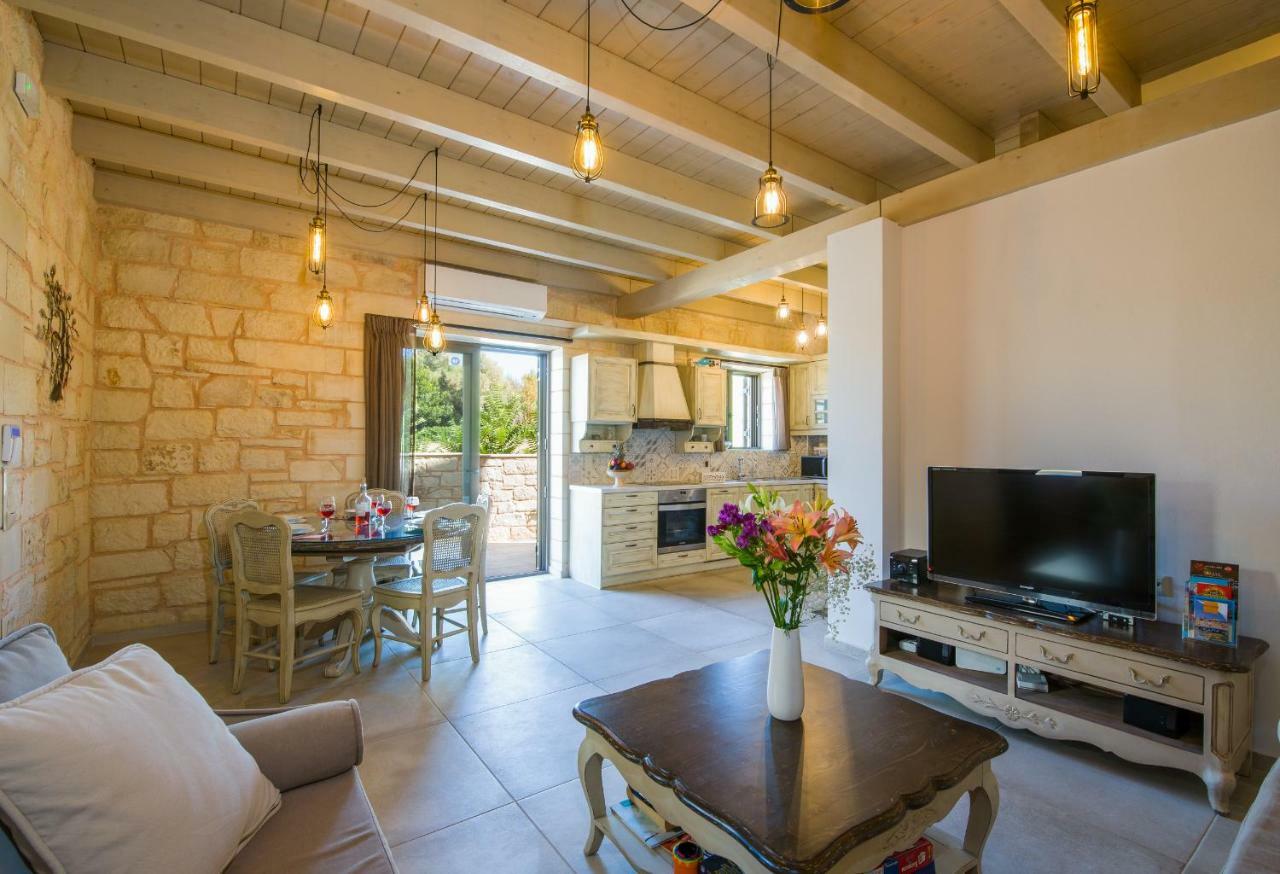Villa Sirocos Stalos Ngoại thất bức ảnh
