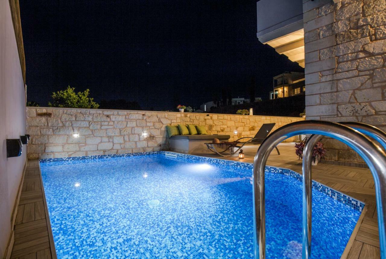 Villa Sirocos Stalos Ngoại thất bức ảnh
