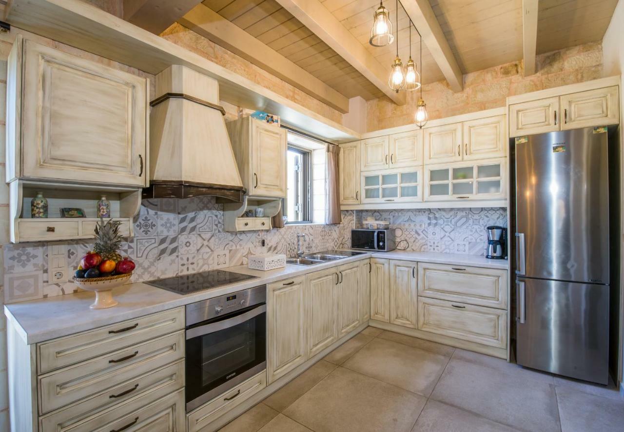 Villa Sirocos Stalos Ngoại thất bức ảnh
