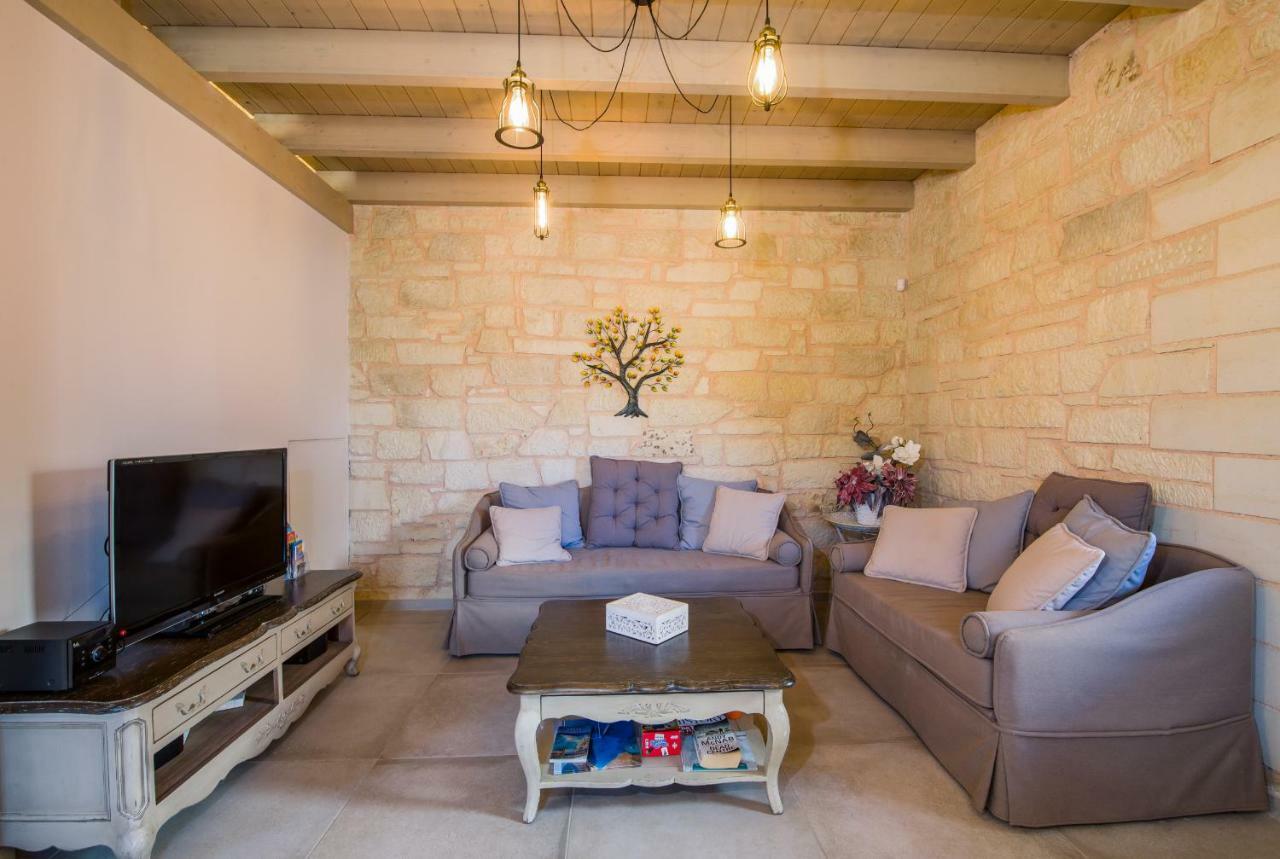 Villa Sirocos Stalos Ngoại thất bức ảnh