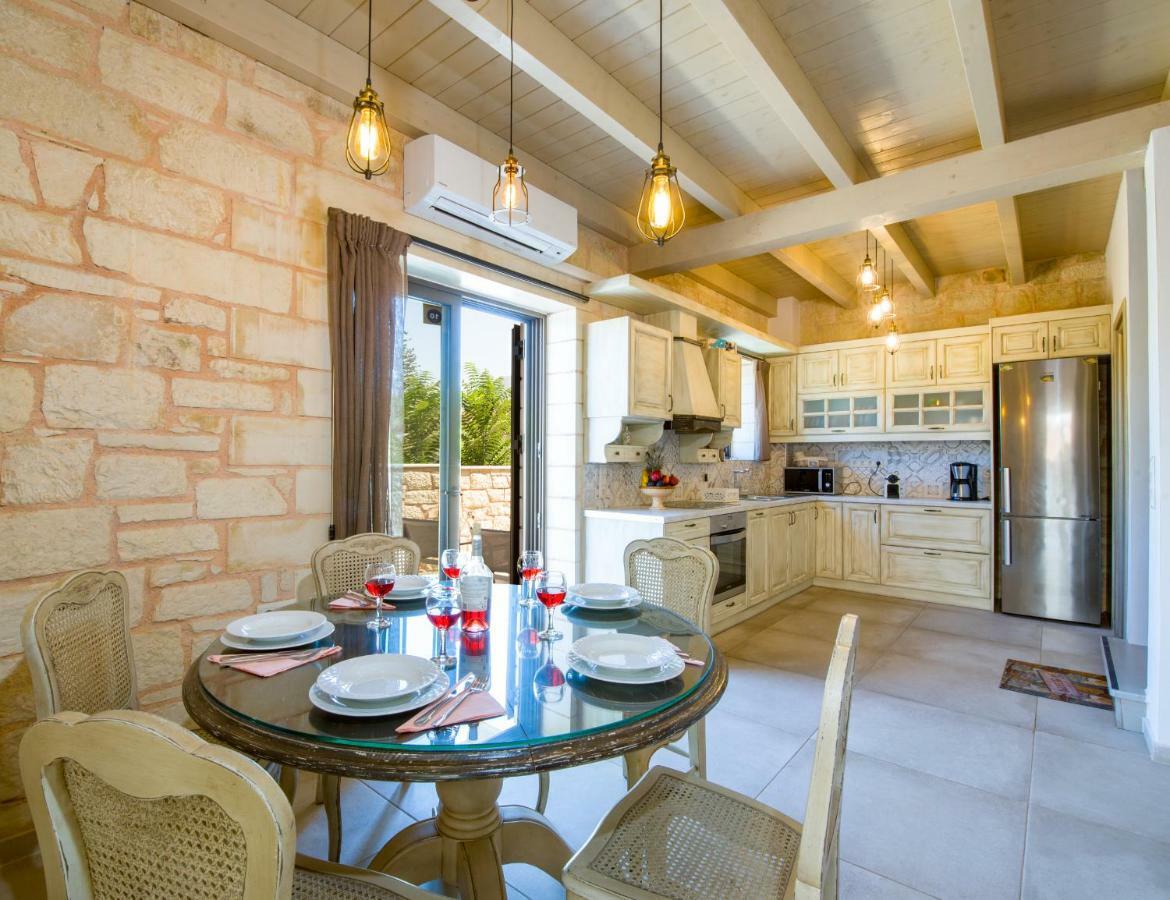 Villa Sirocos Stalos Ngoại thất bức ảnh